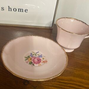 Vintage, Vale bone China tea cup and saucer